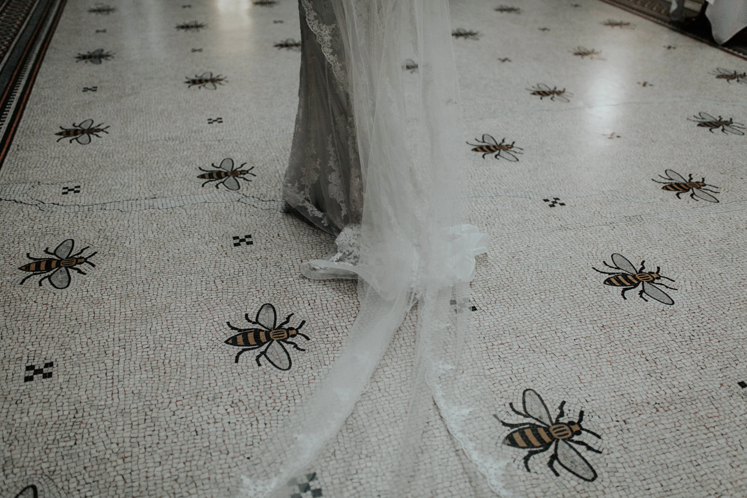 Manchester bee Manchester Town Hall wedding photographer