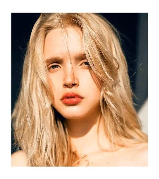 Fresh look for 2020
.
.
.
#fresh #makeup #organic #inspire #makeupartist