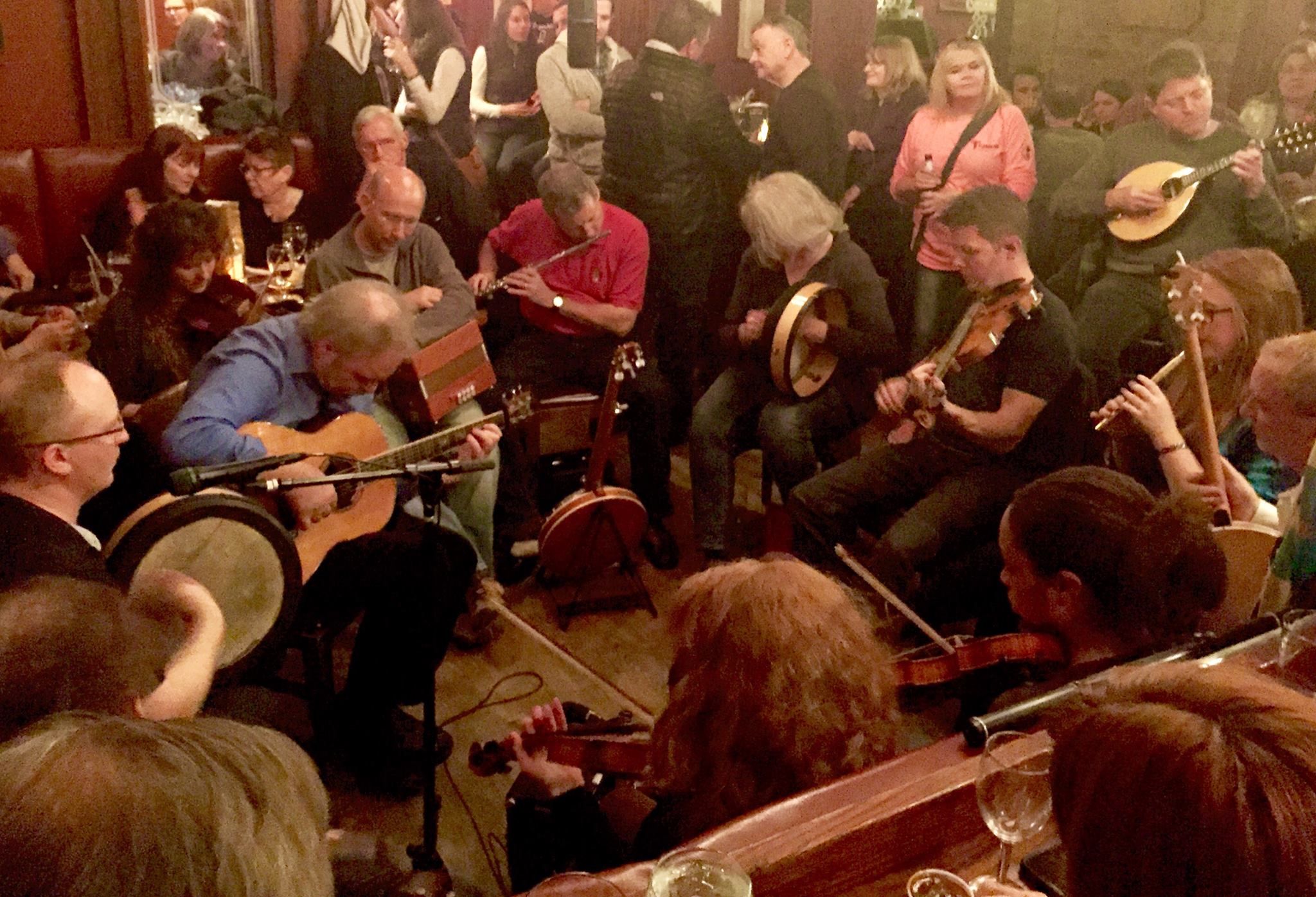 Live Irish music at the GALWAY ARMS every Tuesday, Wednesday, Thursday and Sunday at 8 pm f eaturing the finest traditional Irish musicians from all over. Sláinte!