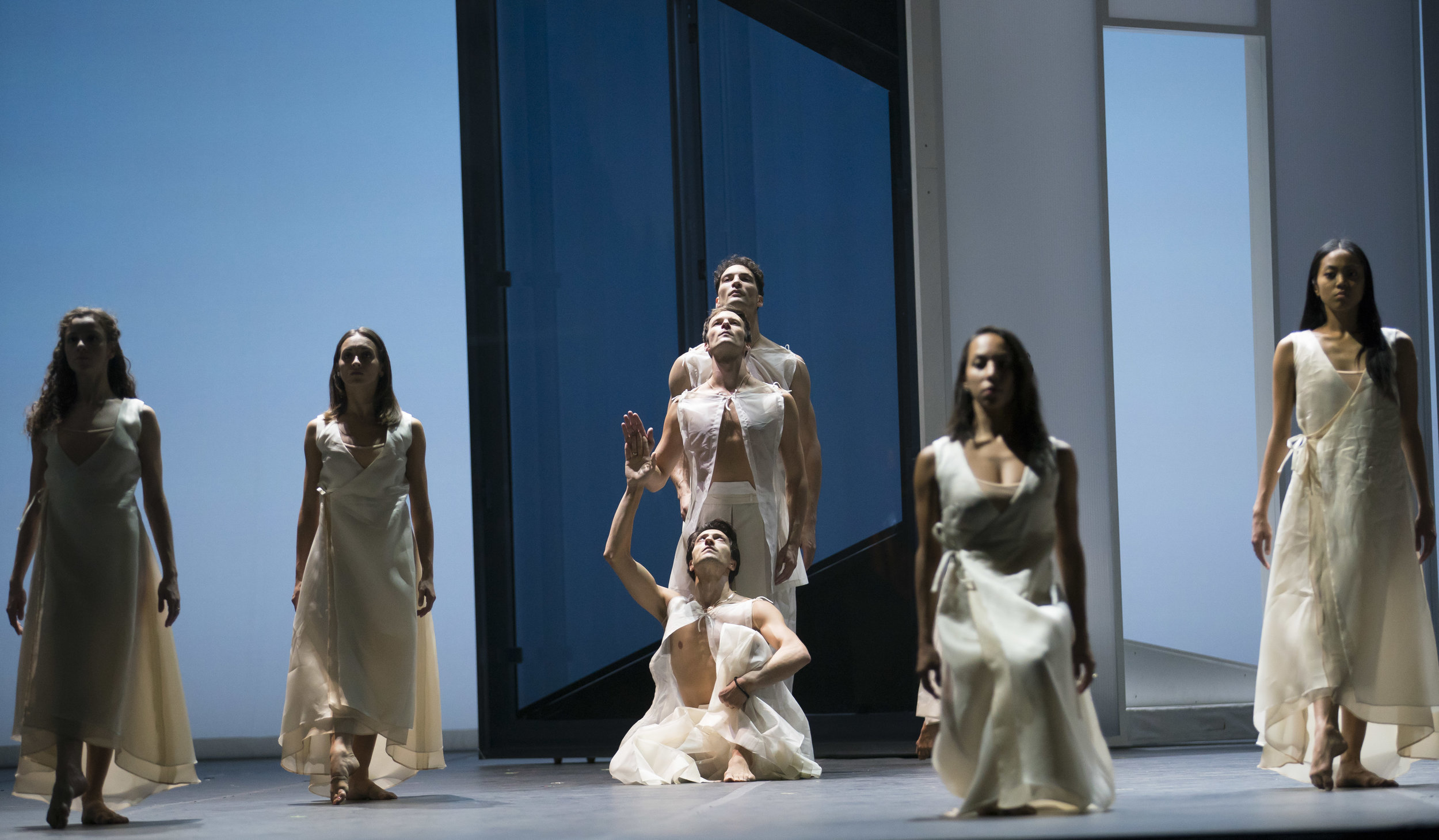 The Joffrey Ballet in Orphee et Eurydice. Courtesy of Lyric Opera Chicago. Photo by Todd Rosenberg.JPG