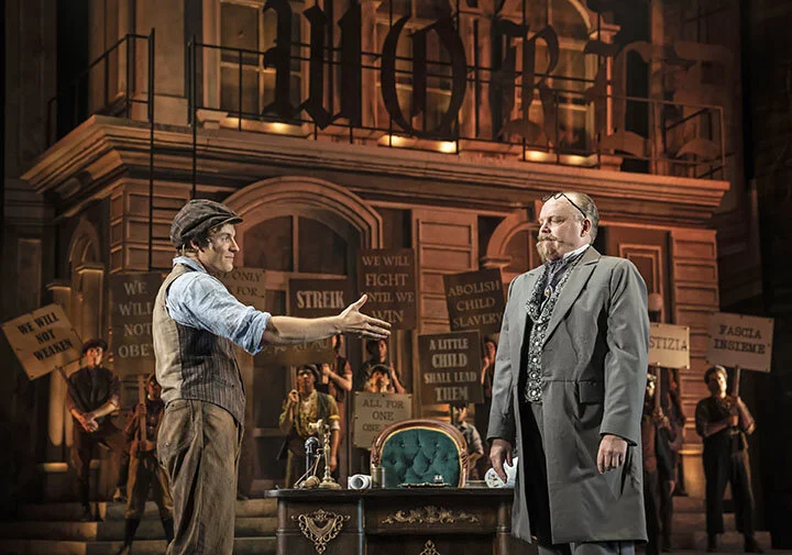 Para_Newsies_APrakken_BTuomi_web_by Liz Lauren.jpg