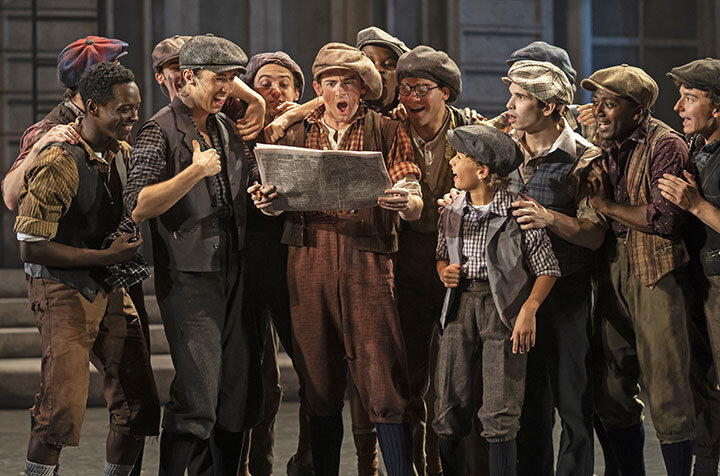 Para_Newsies_group_1_web_by Liz Lauren.jpg