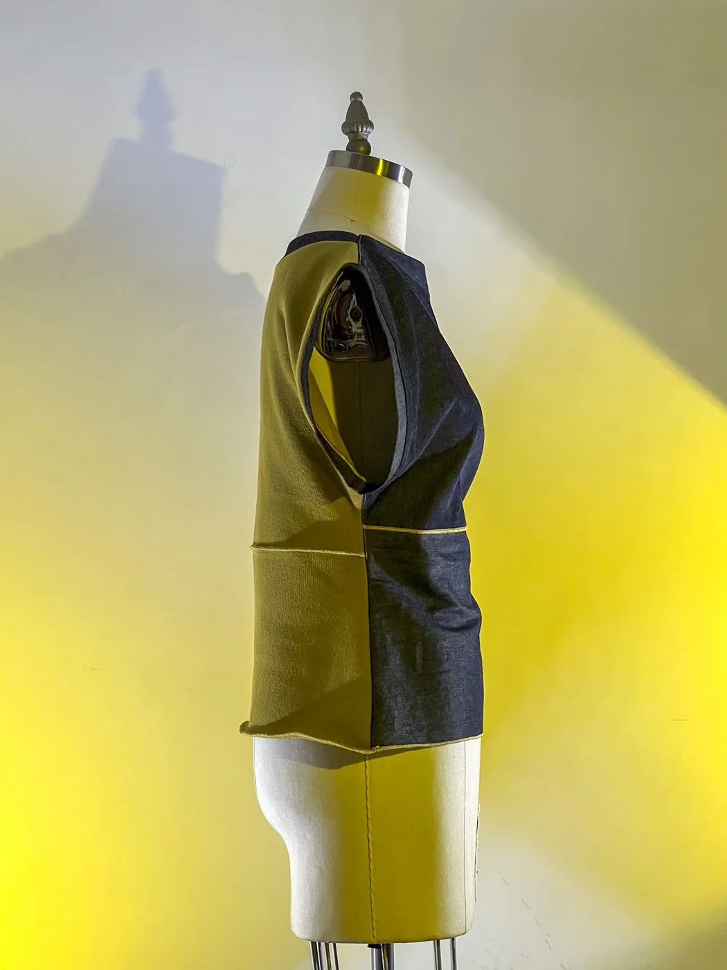 MACHIN-MACHINE-AVEC-debardeur-3.jpg