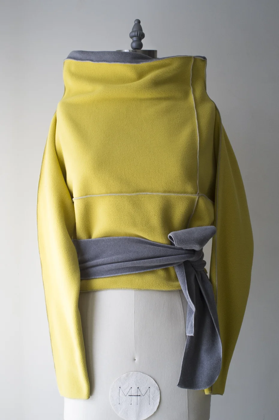 MACHIN-MACHINE-polar-jaune-9.jpg