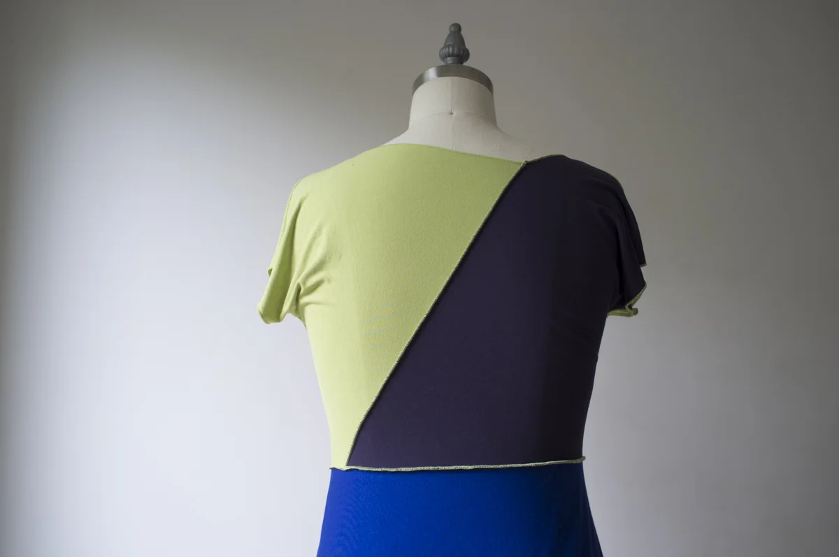 MACHIN-MACHINE-t-shirt-robe-4.jpg