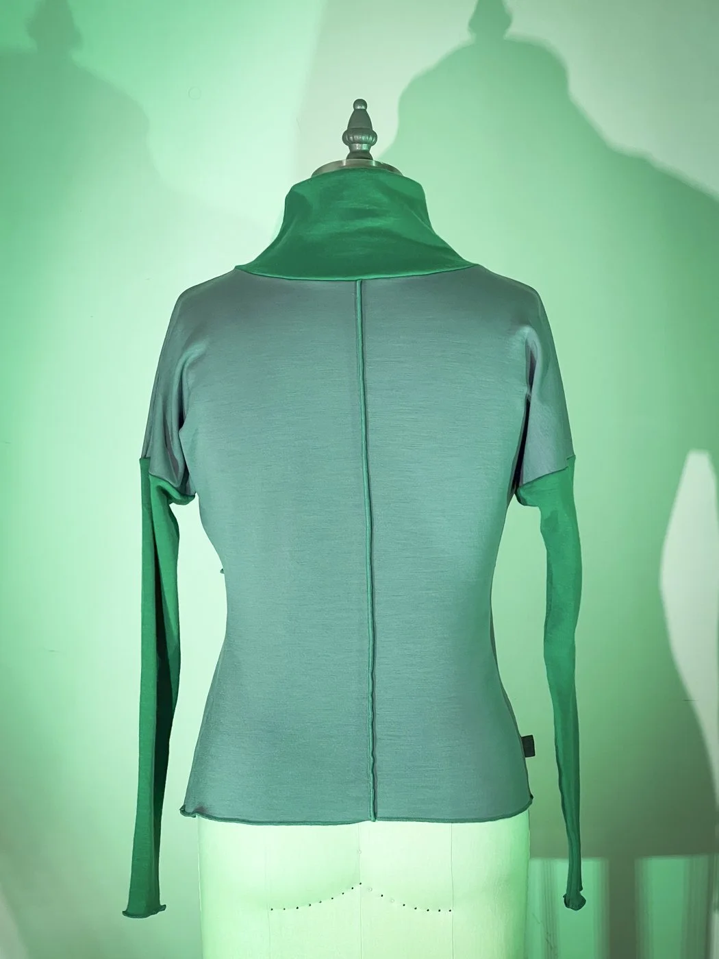 MACHIN-MACHINE-AVEC-jersey-laine-vert-3.jpg