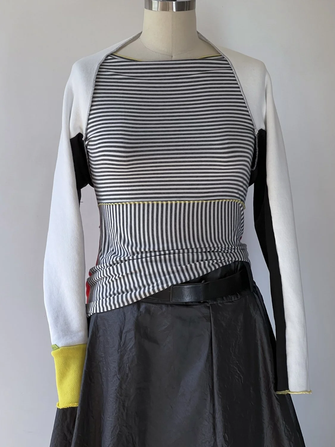 MACHIN-MACHINE-Taffetas-gris-13.jpg