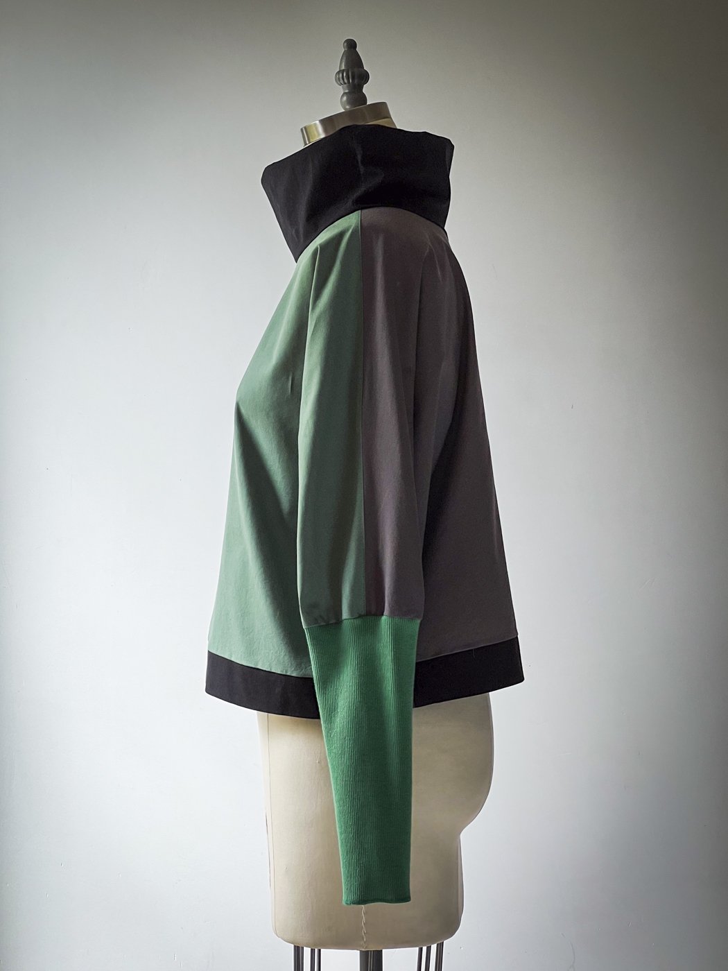 MACHIN-MACHINE-blouse-vert-taupe-7.jpg