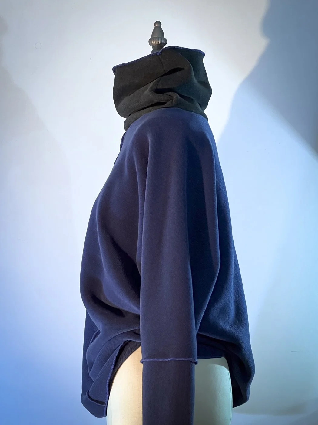 MACHIN-MACHINE-AVEC-pull-violet-15.jpg