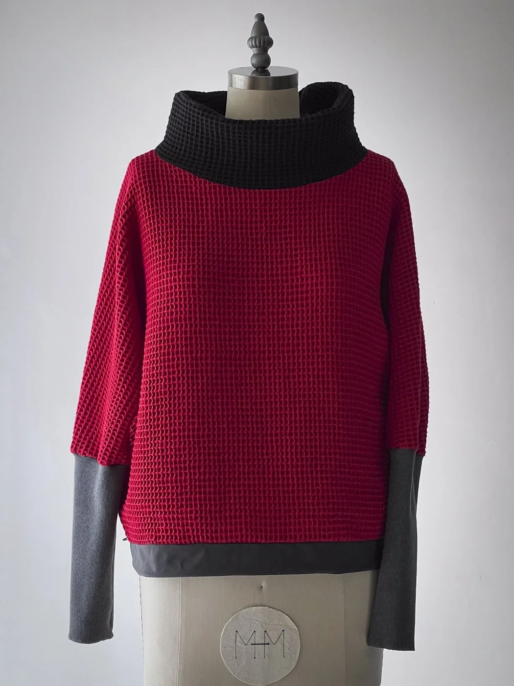 MACHIN-MACHINE-blouse-pull-rouge-6.jpg