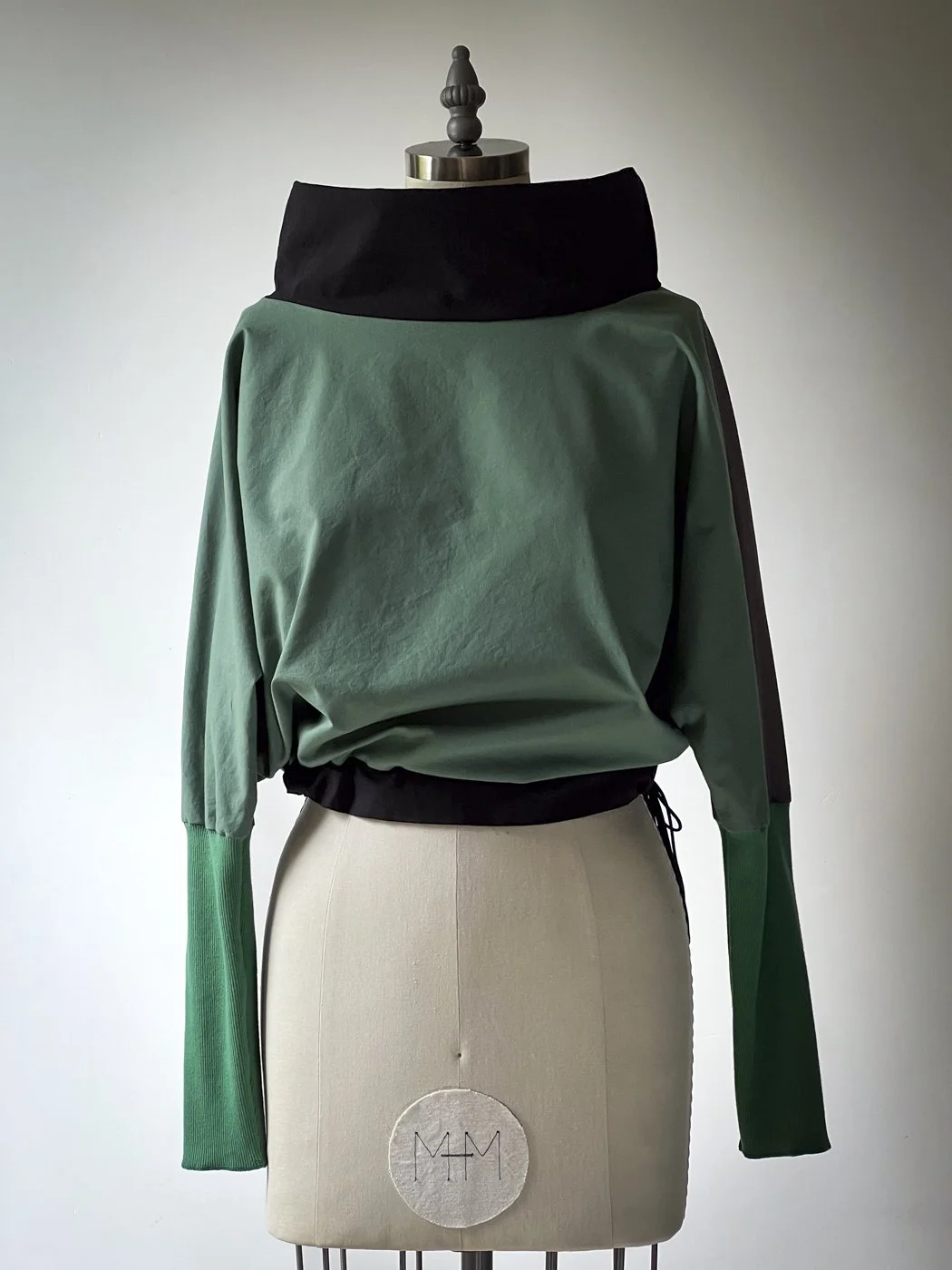 MACHIN-MACHINE-blouse-vert-taupe-2.jpg