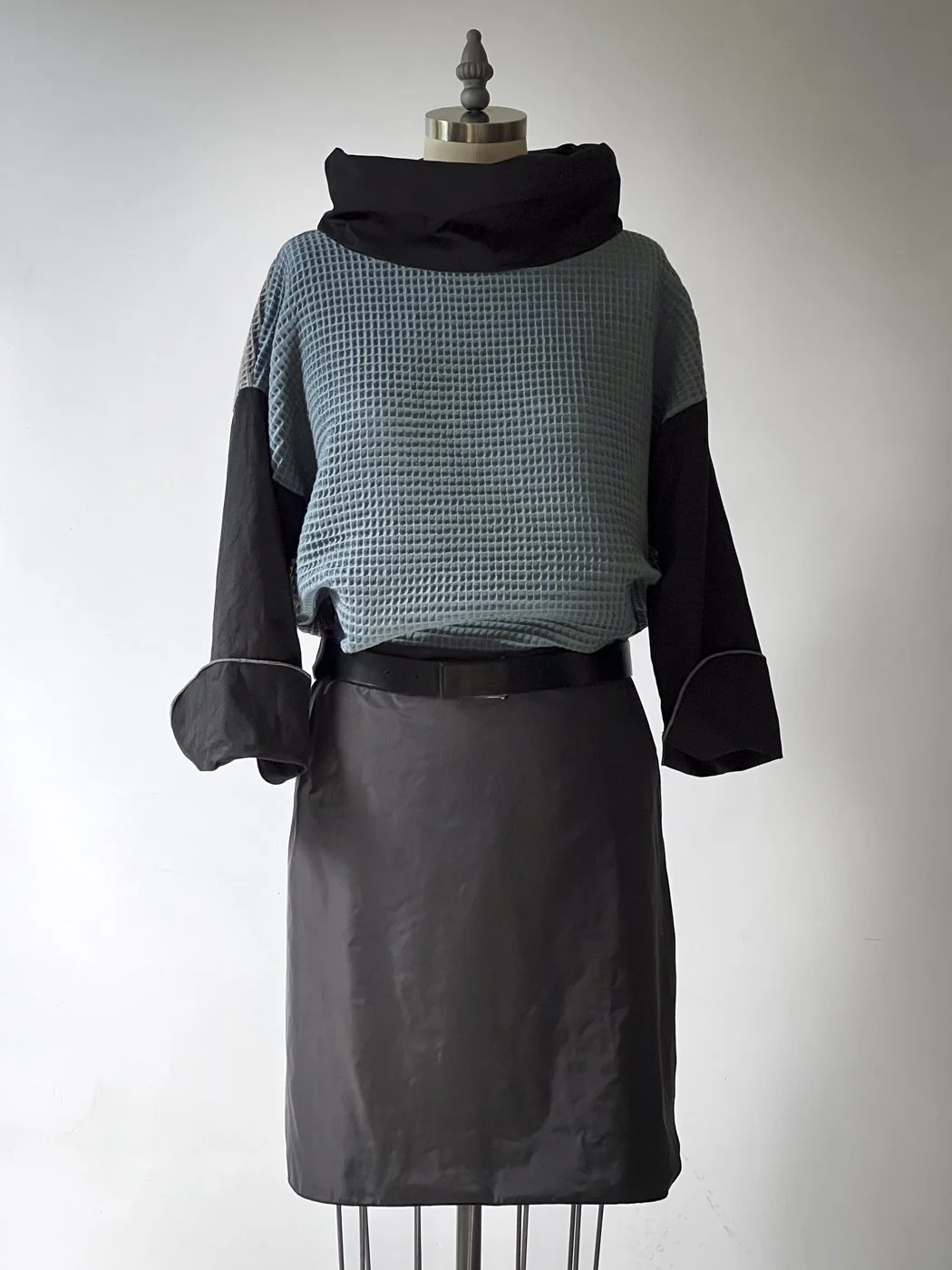 MACHIN-MACHINE-Robe-bleu-parachute-3.jpg