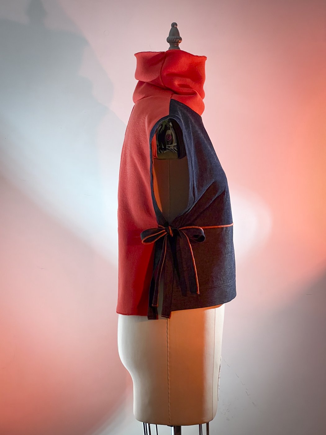 MACHIN-MACHINE-AVEC-débardeur-rouge-rose-9.jpg