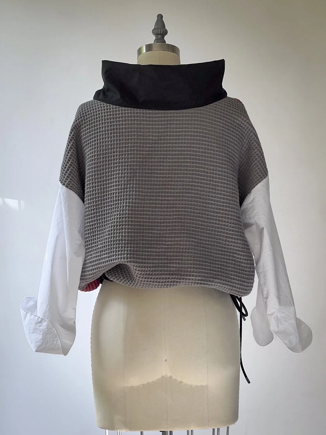 MACHIN-MACHINE-blouse-abeille-pompéi-4.jpg