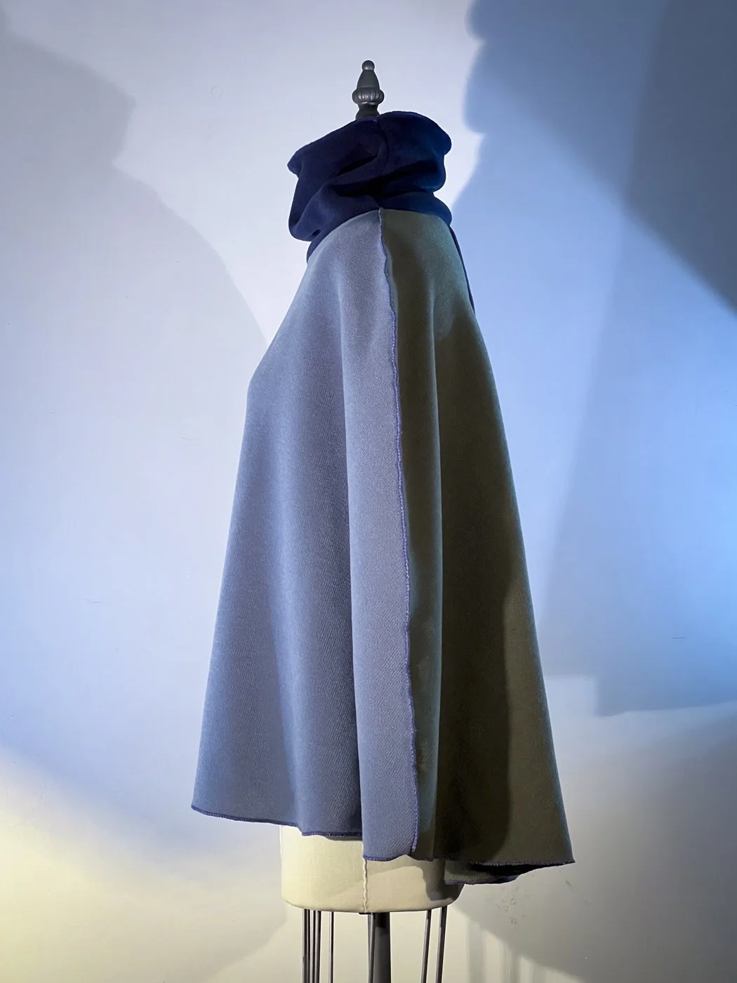 MACHIN-MACHINE-AVEC-pull-violet-3.jpg