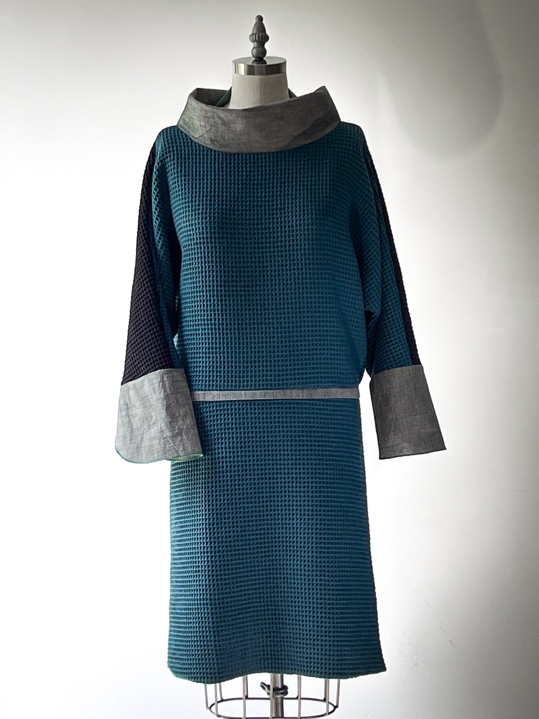 MACHIN-MACHINE-Robe-Abeille-15.jpg