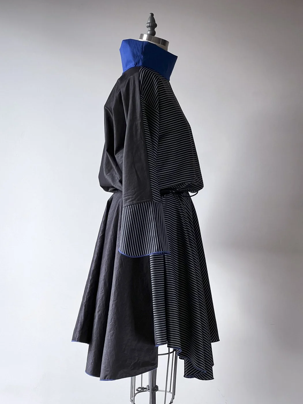 MACHIN-MACHINE-robe-rayures-royal-8.jpg