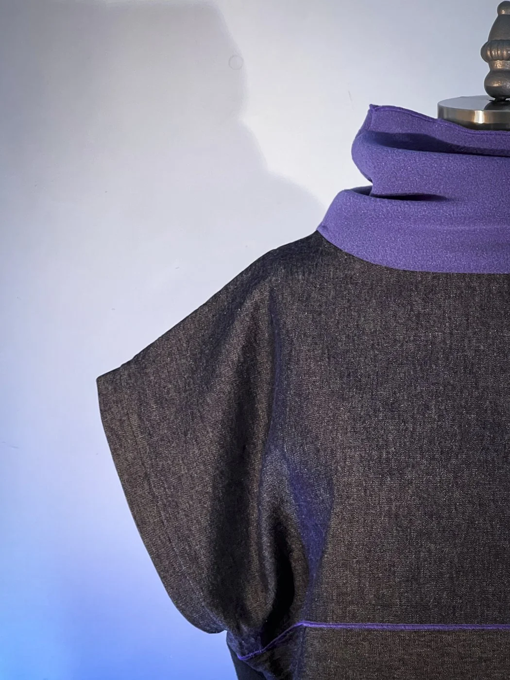 MACHIN-MACHINE-AVEC-débardeur-violet-11.jpg
