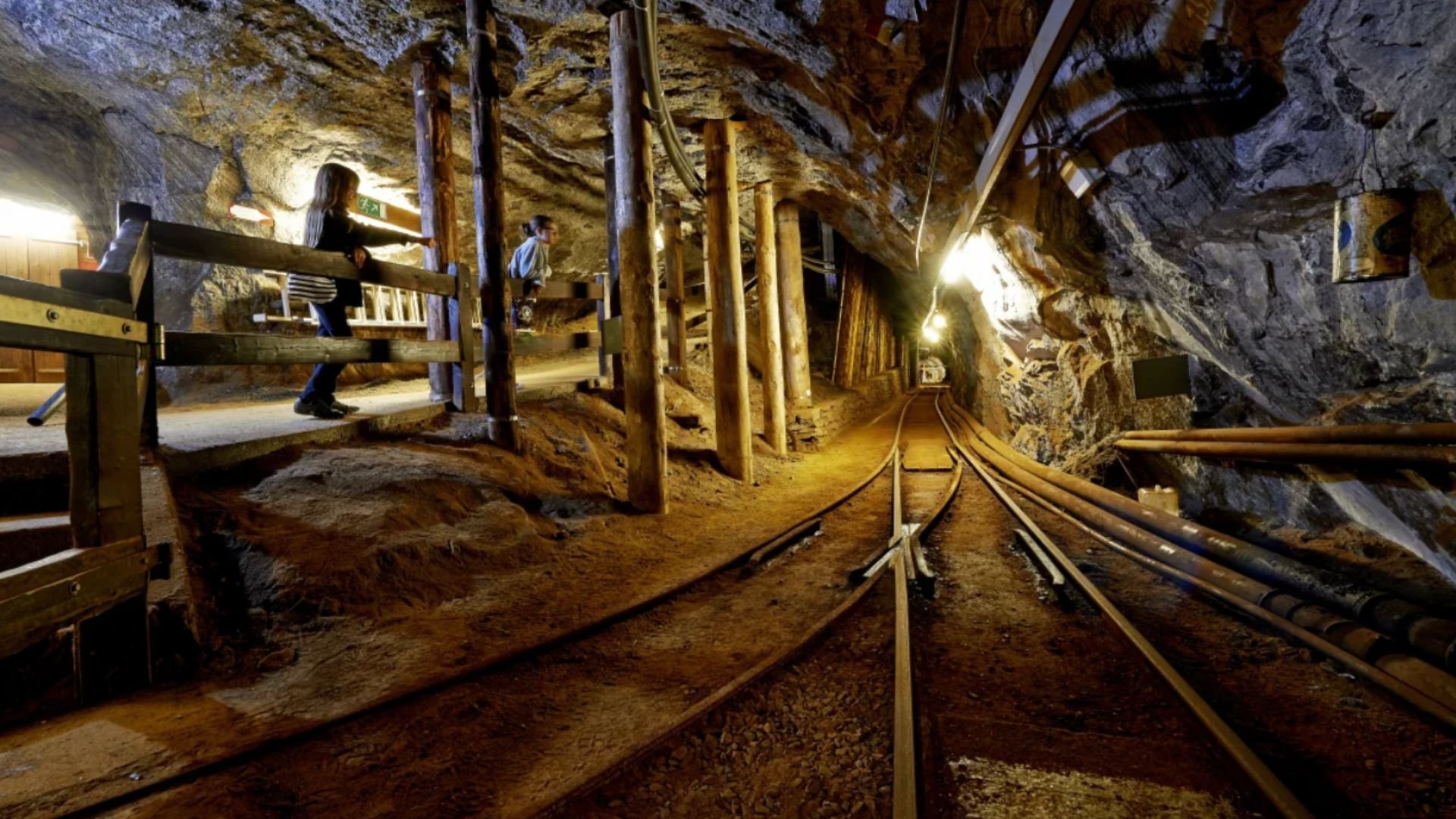 underground-bex-salt-mine.jpg