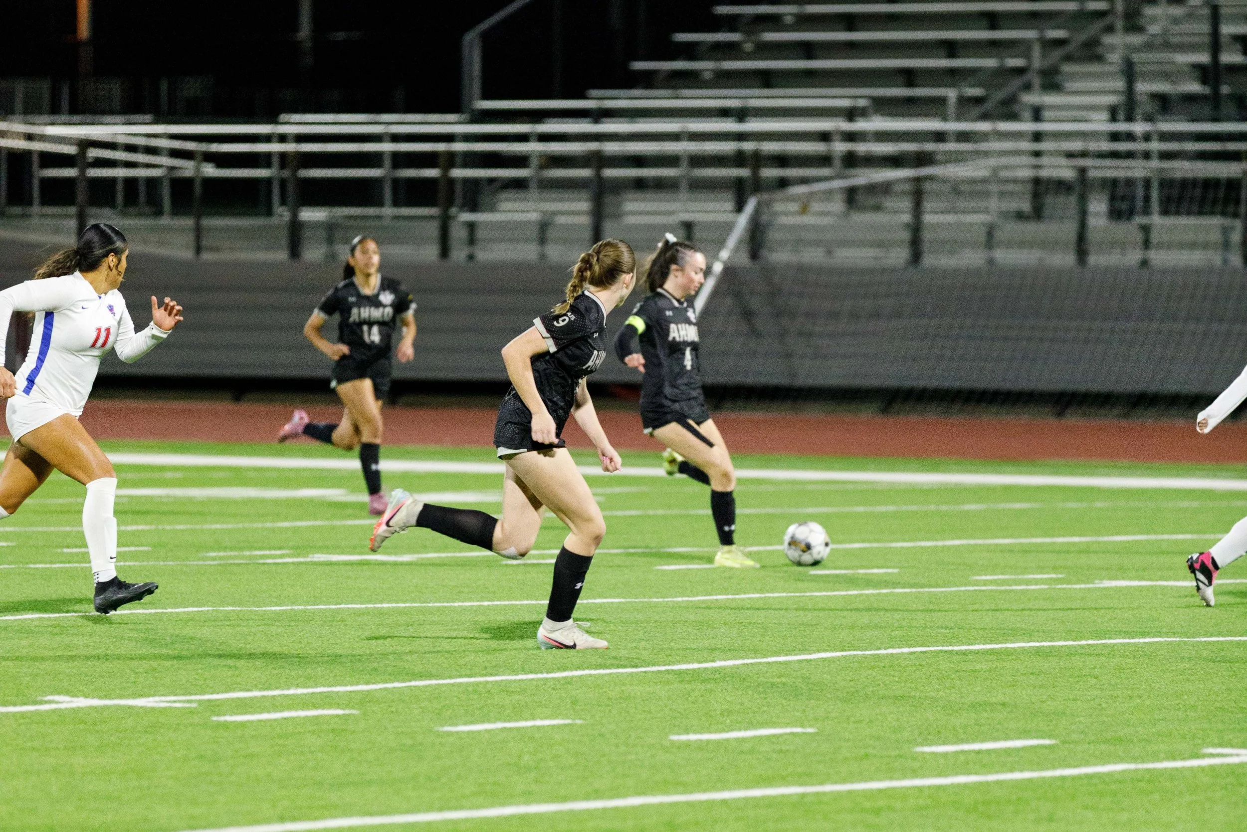 vs South Garland_-39.jpg