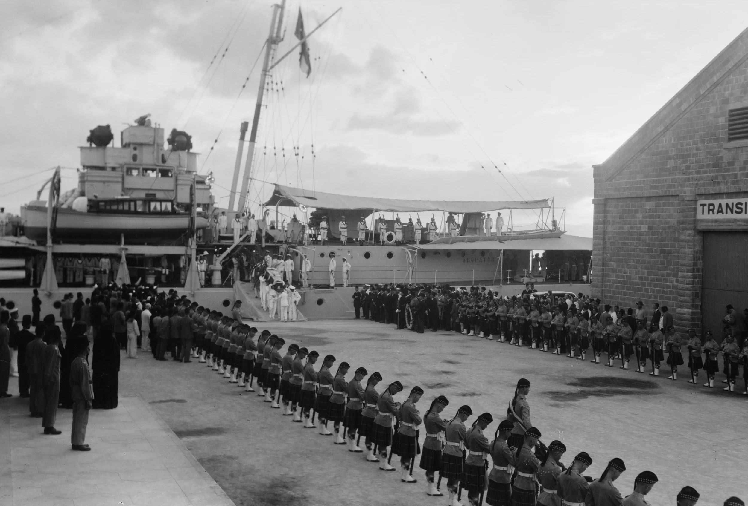 14th September 1933: King Faisal's body arrives at Haifa, Palestine, before being brought onwards to Baghdad for burial. ( Library of Congress )