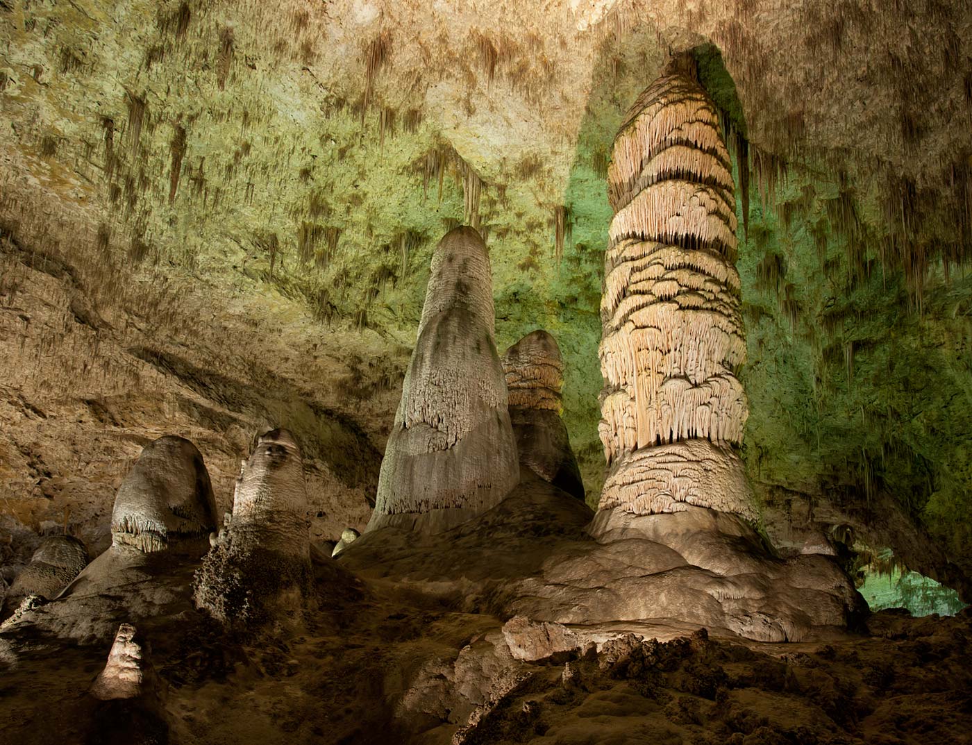 Carlsbad-Caverns-National-Park-ABP-Hall-of-Giants2.jpg