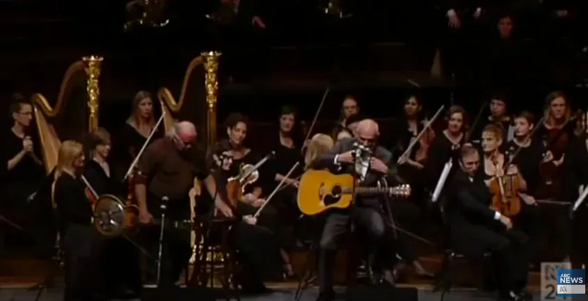 Paul Kelly, Kev Carmody remember Gough in song 