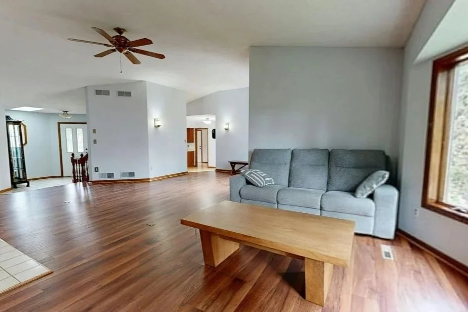 Guide To Hardwood Floor Refinishing in St. Louis