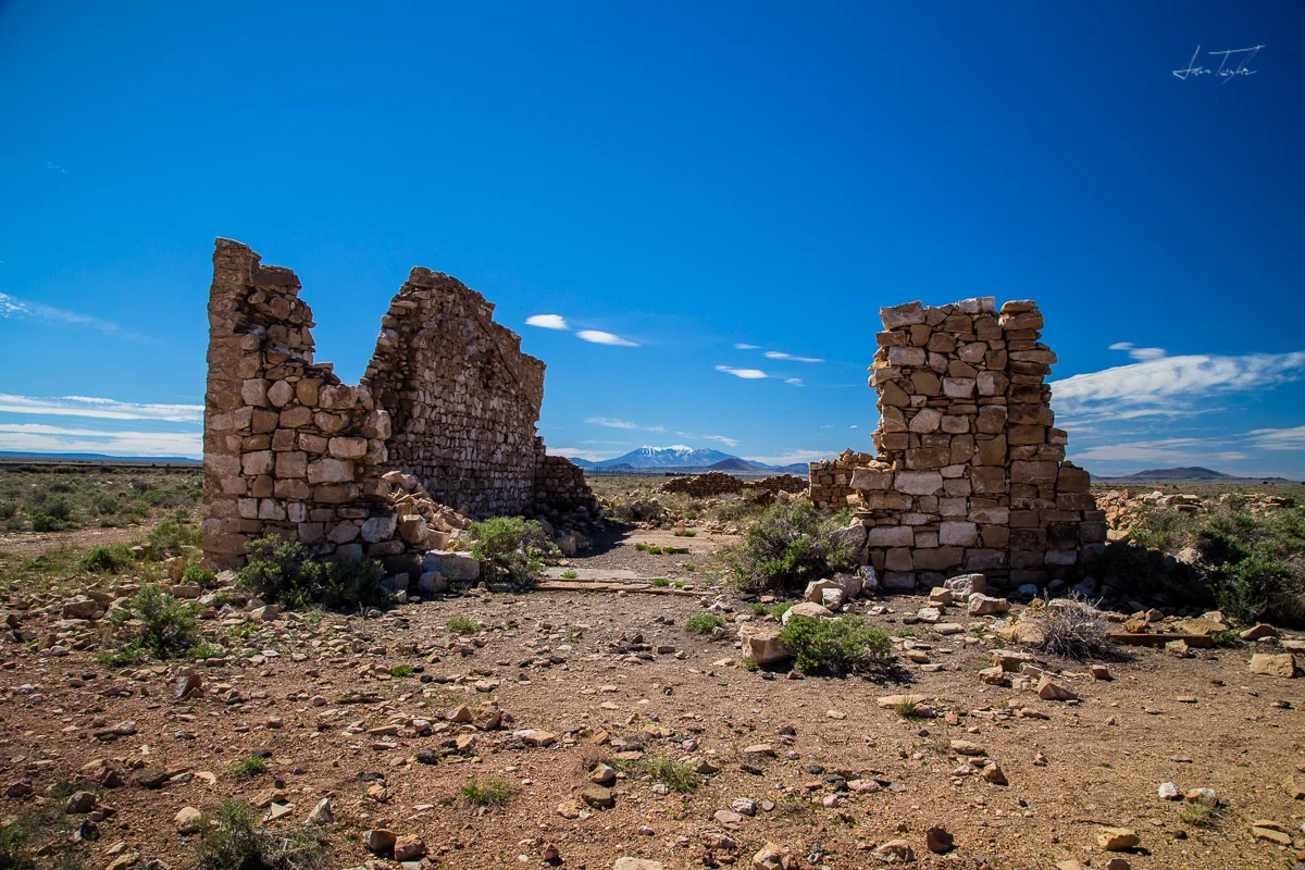 Cursed Earth Canyon Diablo And Two Guns Arizona — Samuel Taylor