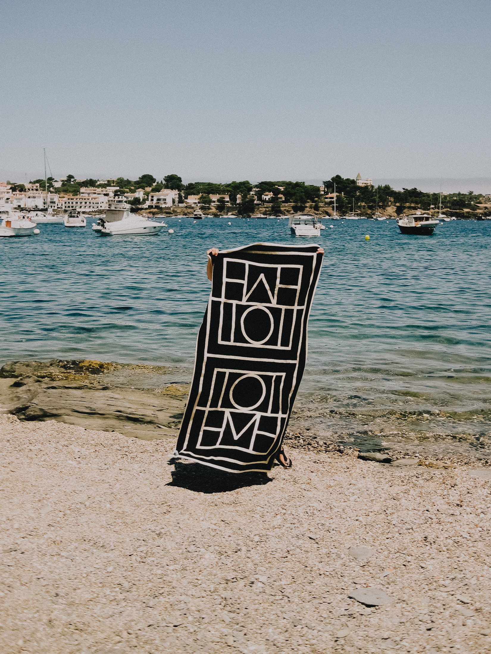 TOTEME BEACH 01.JPG