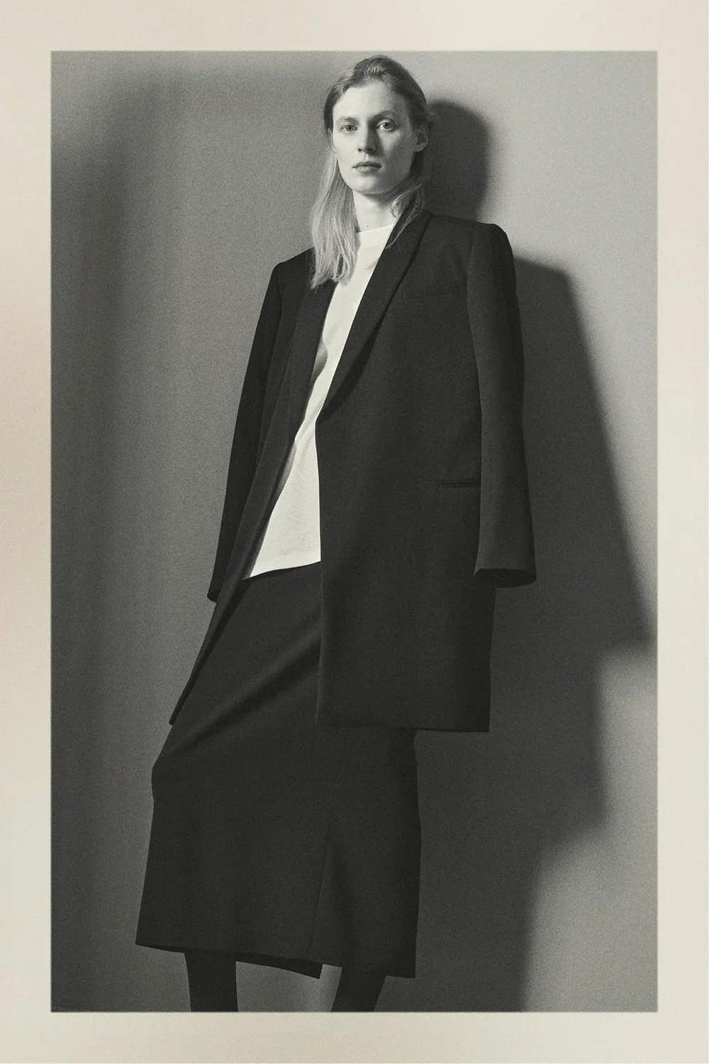THE-ROW-Spring26-Vogue-Runway-28_bc10ee18-8e1a-4dce-831d-c1c671b44e41_1000x.jpg