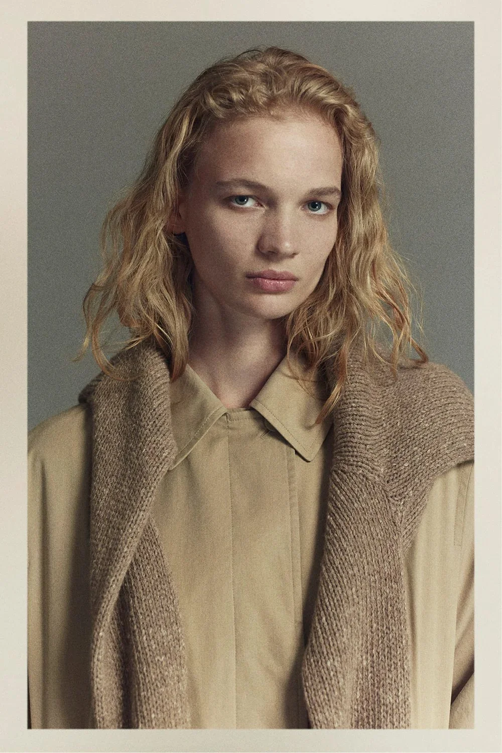 THE-ROW-Spring26-Vogue-Runway-8_130a7a1f-0cff-48e6-8ba1-0687d4038402_1000x.jpg