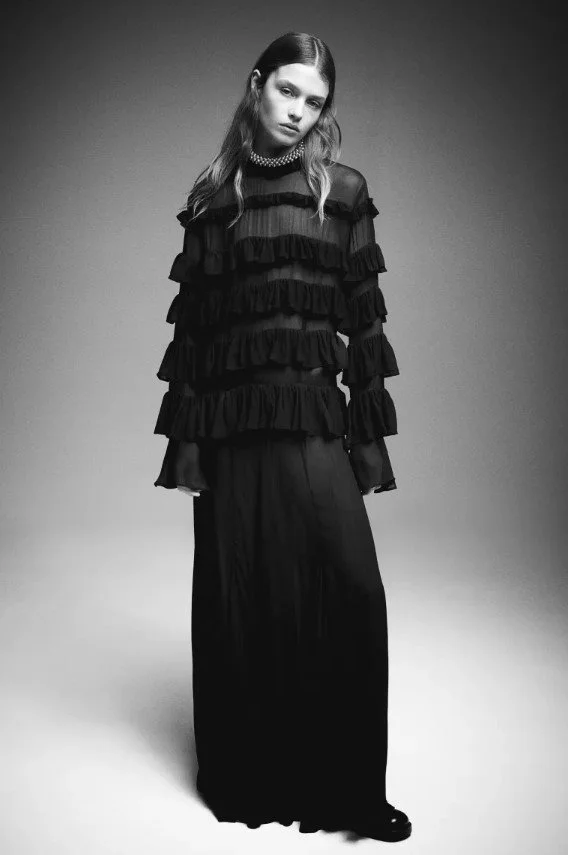 FRILL DRESS 02.jpg