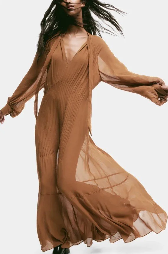 BEIGE PLEATED DRESS 03.jpg