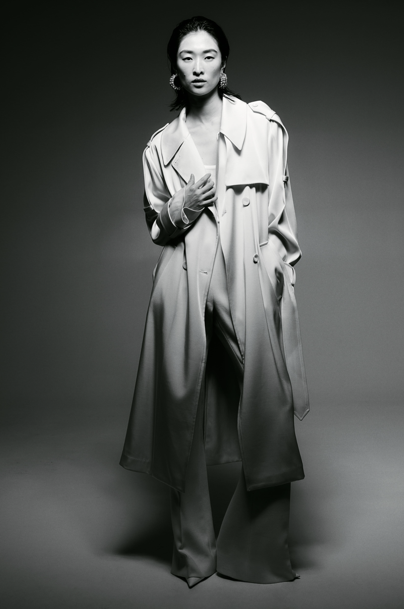 WHITE_SATIN_TRENCH_2.png