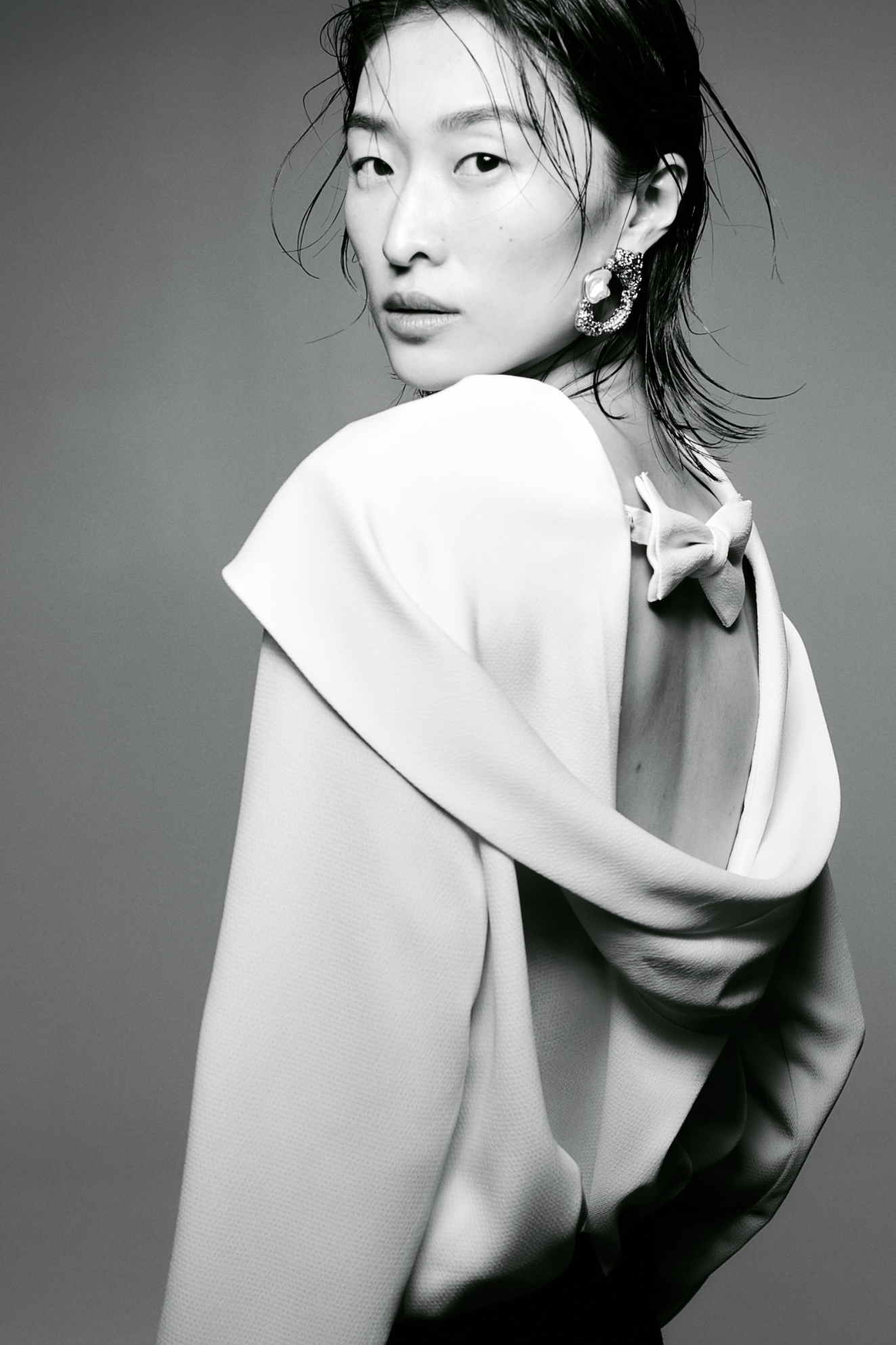 WHITE_BOW_BLOUSE_5.png