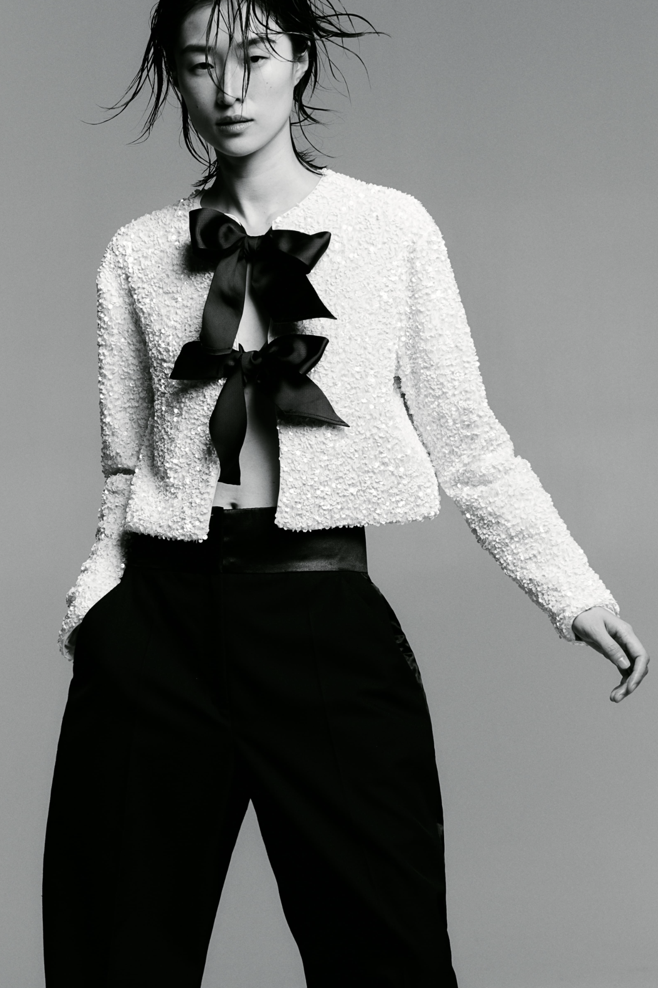 WHITE_BOW_JKT_1.png