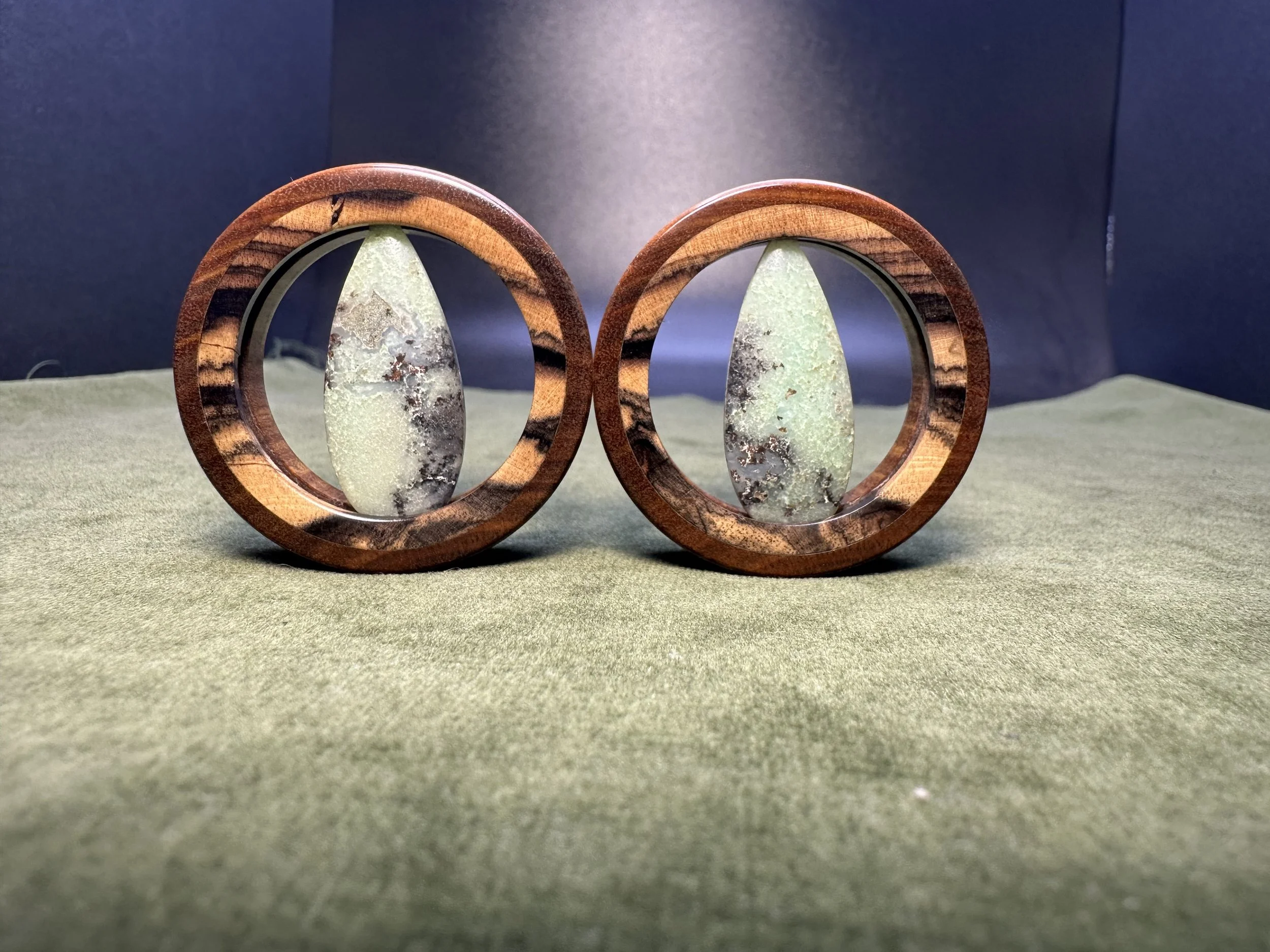 1 1/2” lignum vitae with chrysoprase and b&w ebony halo