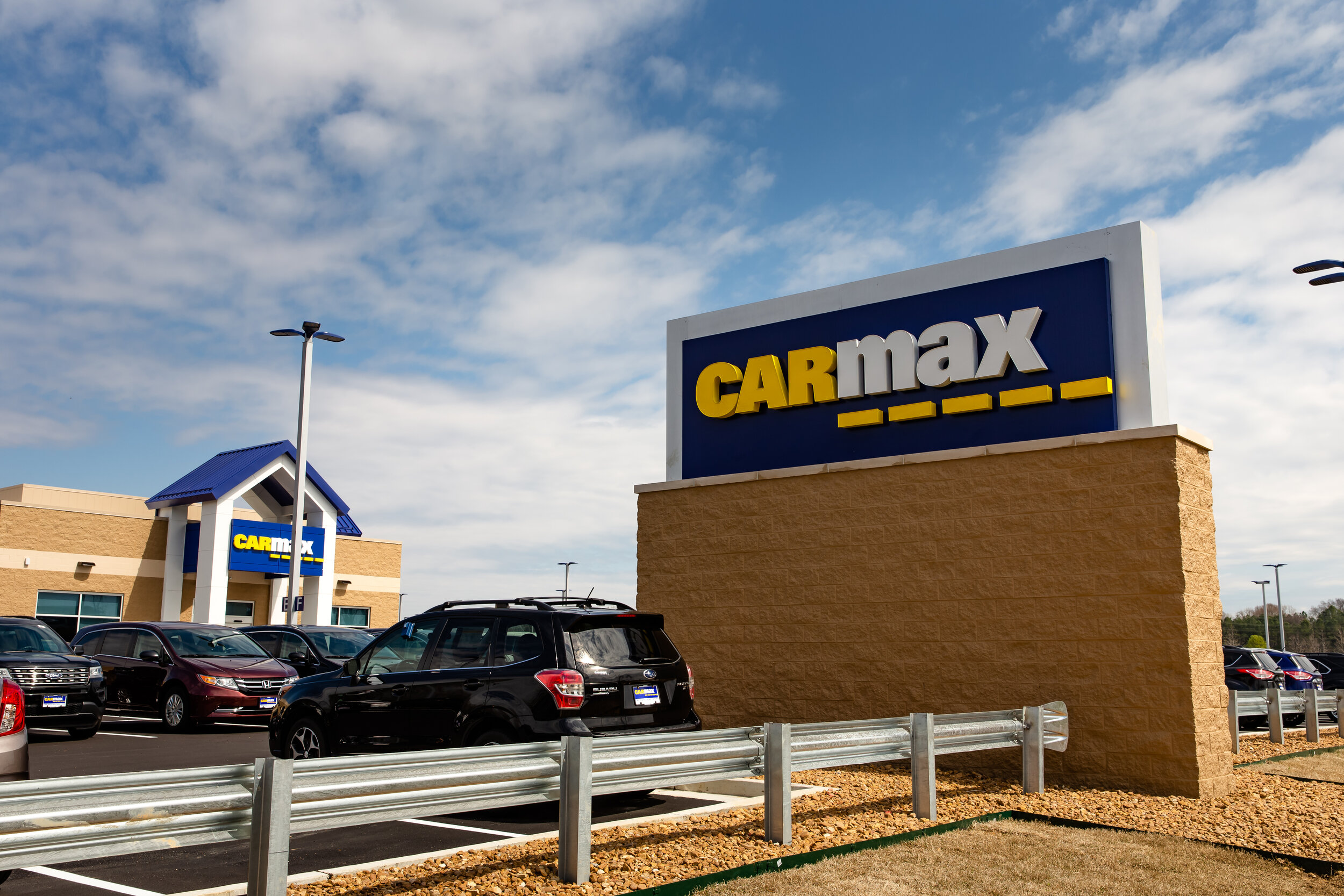 CarMax Car Dealership in Memphis