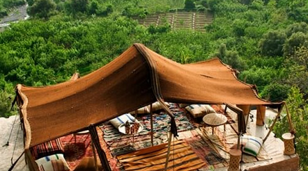 Traditional-Camel-Hair-Tent-Moroccan-berber-Carpets.png