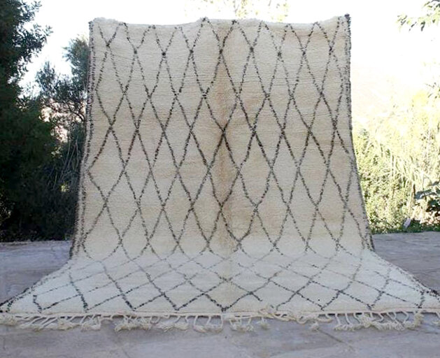 Moroccan-Berber-Carpets-Vintage-Beni-Ouarain-Carpet-2.jpg