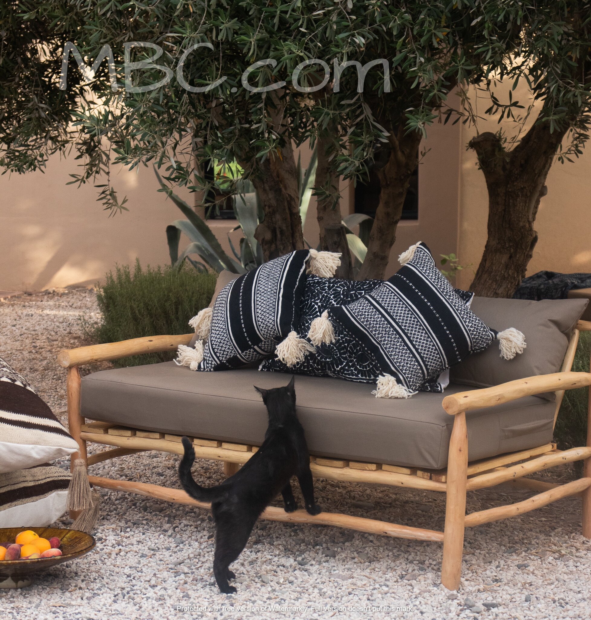 Moroccan-Berber-Carpets-Moroccan-Furniture00003.jpg