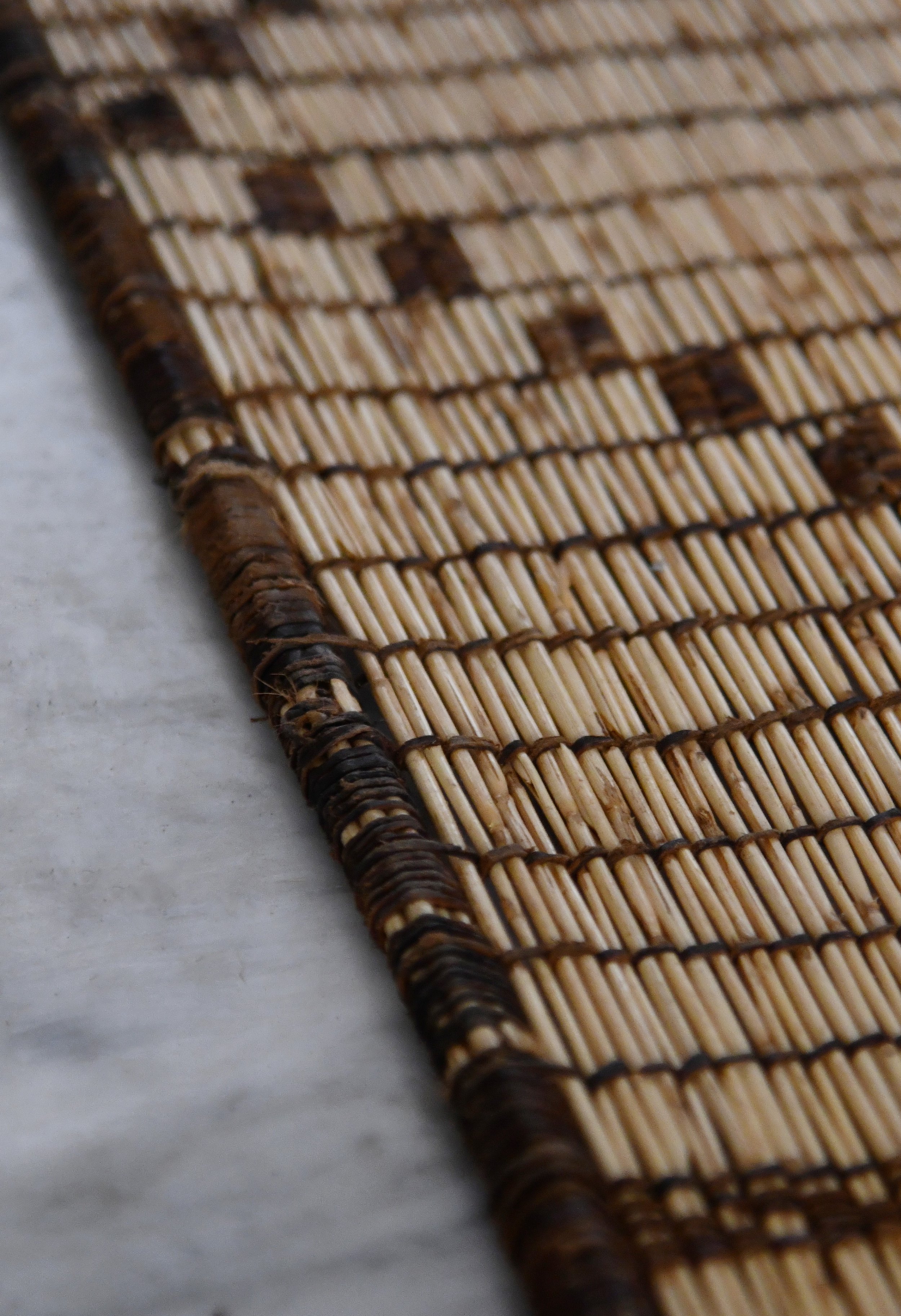 Tuareg mat image, Tuareg rug with line design