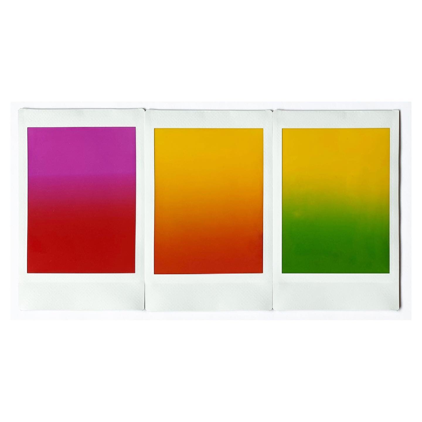 ColourStory32. As one colour slips into the next it becomes less of itself and more of its neighbour. These transitions speak to me of loss, of renewed hope and of transformation. This is where the magic of the spectrum exists, and it has drawn me ba