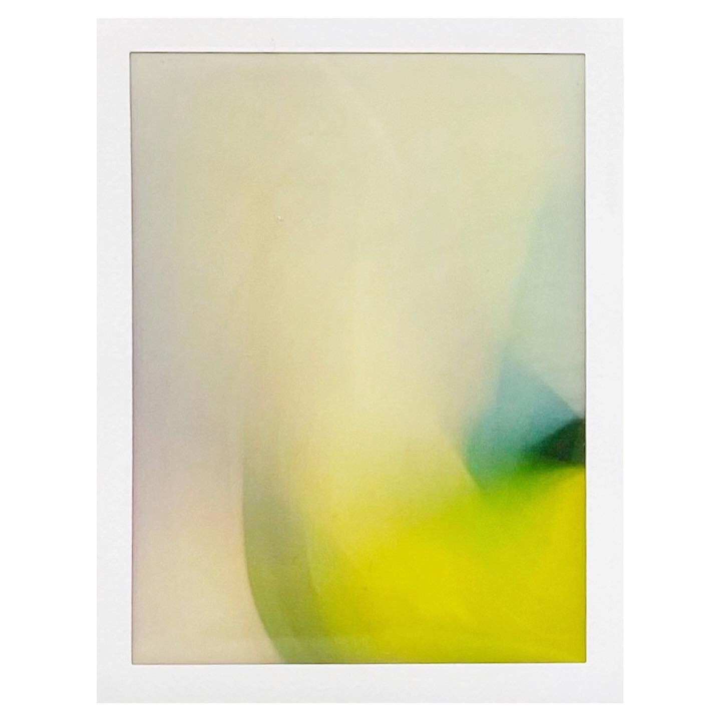 Little bit obsessed with this limey green at the moment. That is all

#cameraless #cameralessphotography #lenslessphotography #abstractphotography #abstractart #colourfield #colorfield #nonobjectiveart #experimentalphotography #instax #instantfilm #e