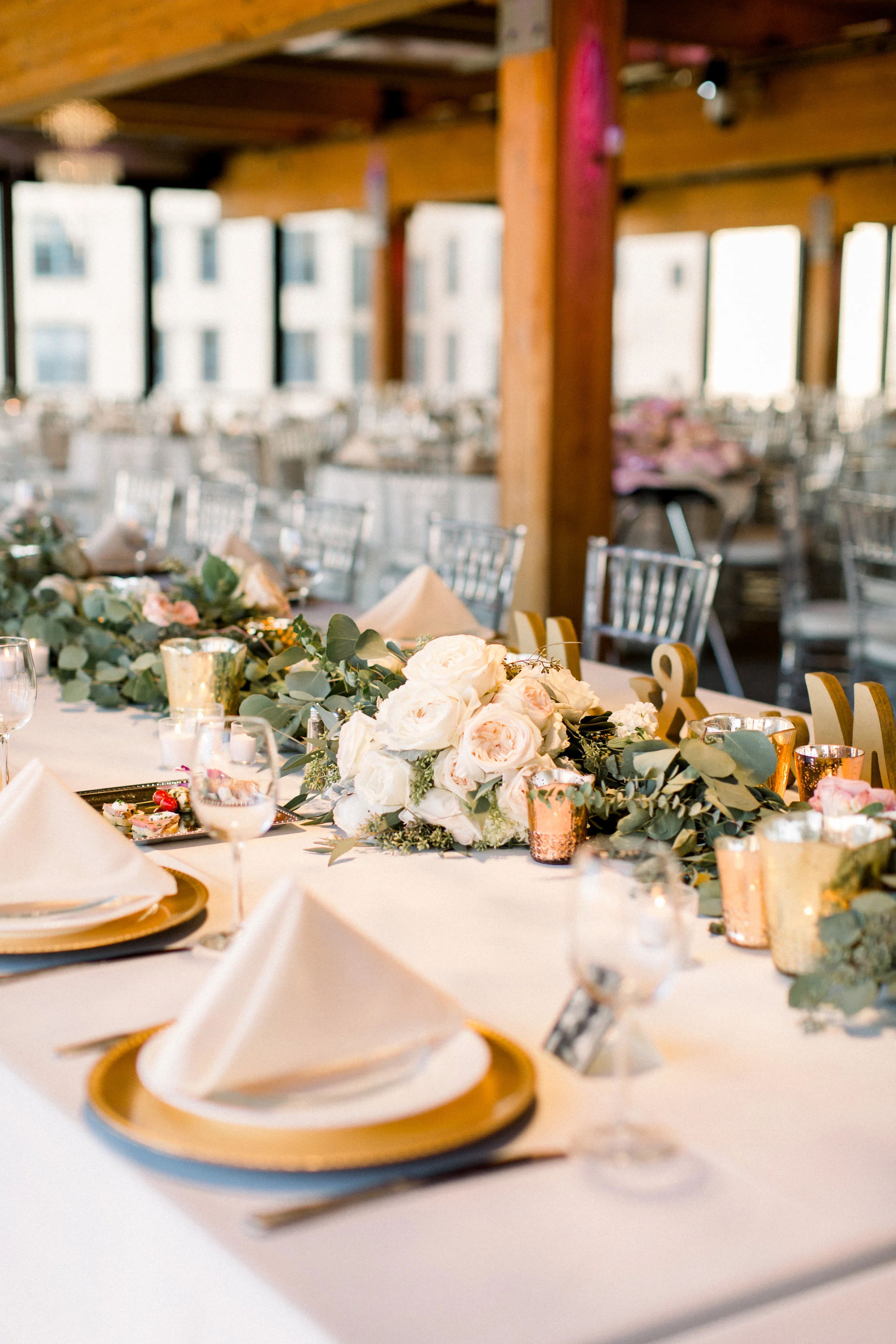 Head Table-2.jpg