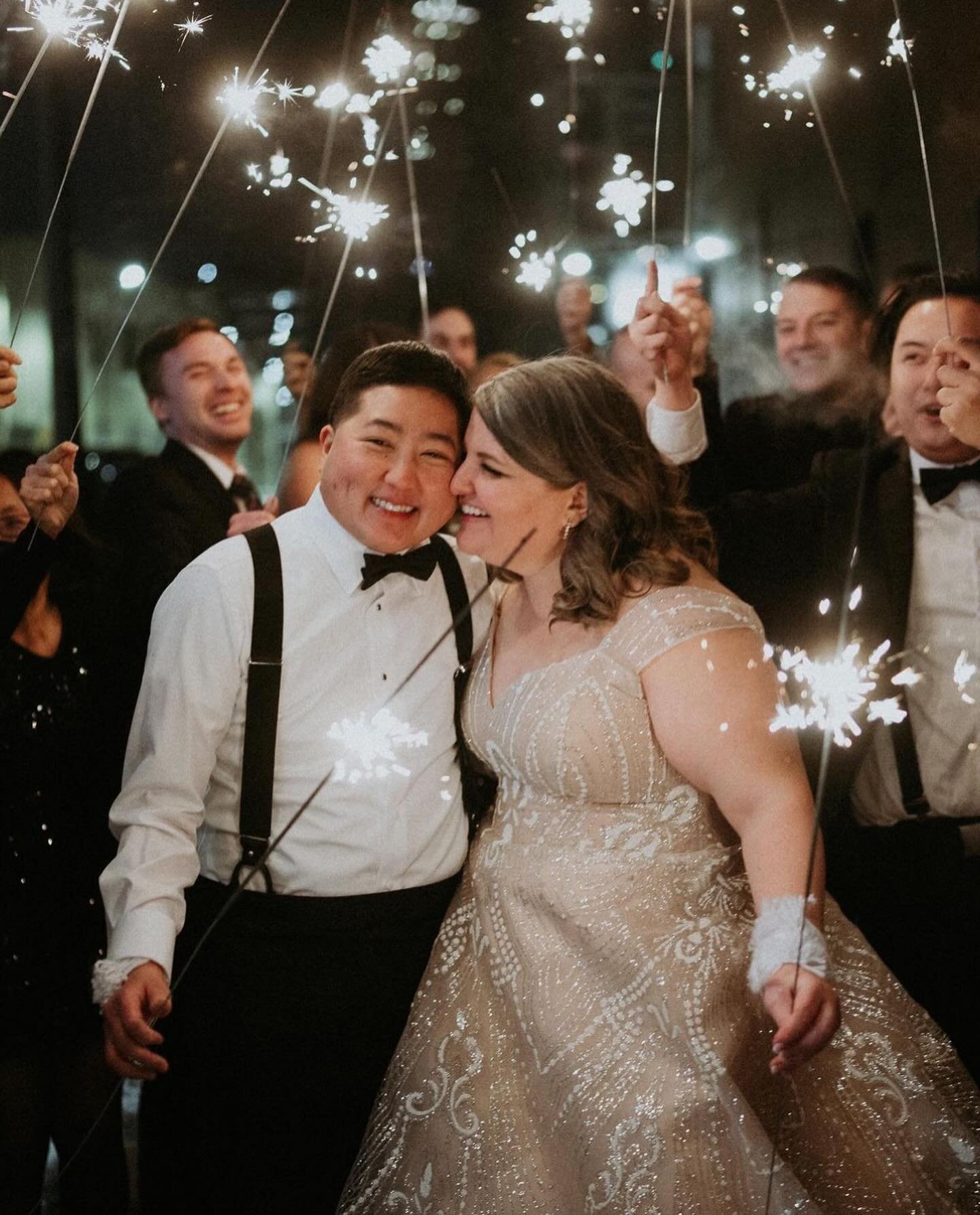 Take me back to this epic New Year&rsquo;s Eve wedding ✨

photo @nativeamongyou