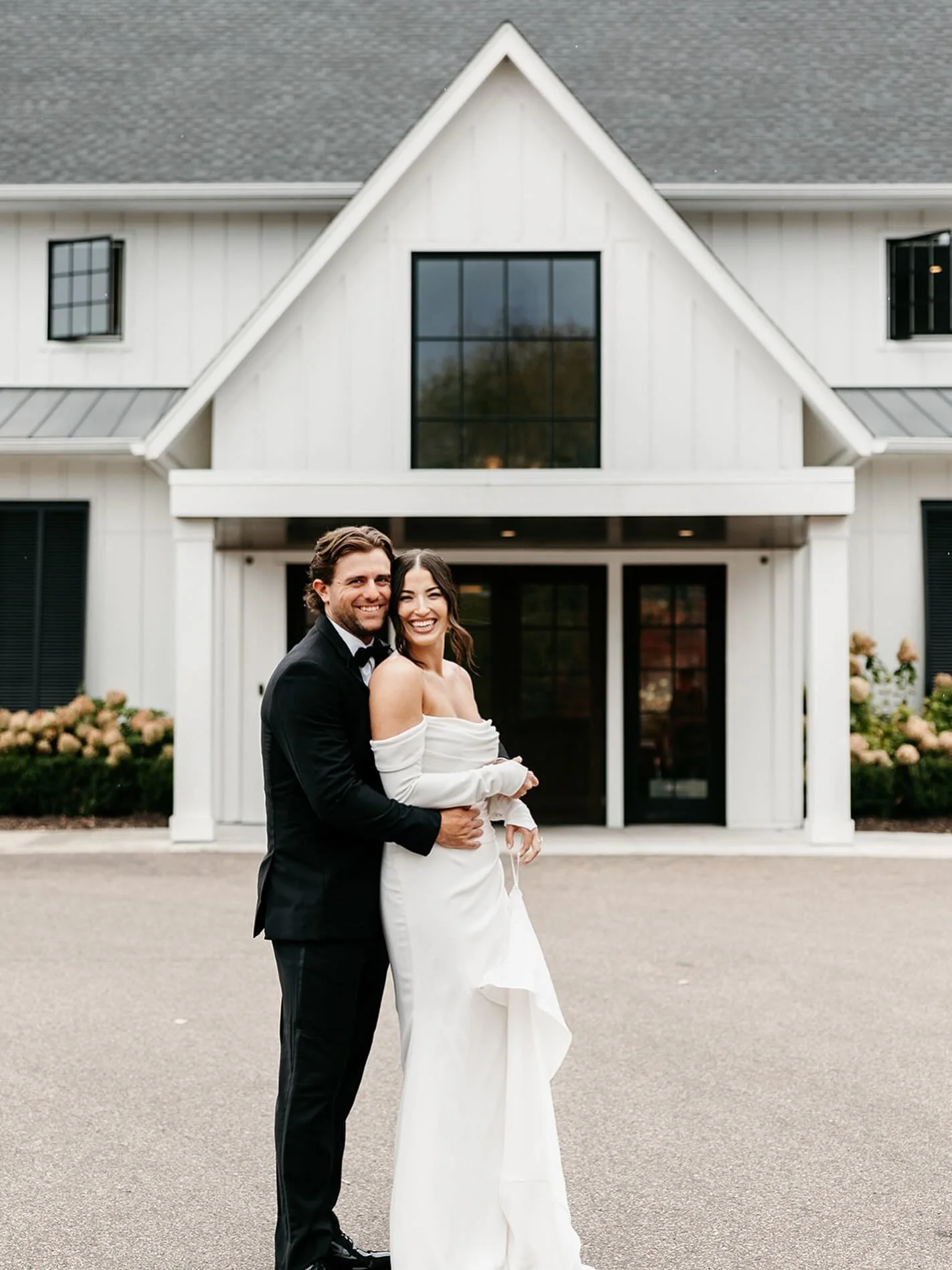 It&rsquo;s officially off-season, which means lots of behind-the-scenes planning, design meetings, and more content from our 2025 weddings coming your way! Plus, a little rest and recharge ✨

Industry friends, how are you spending your off-season?

p