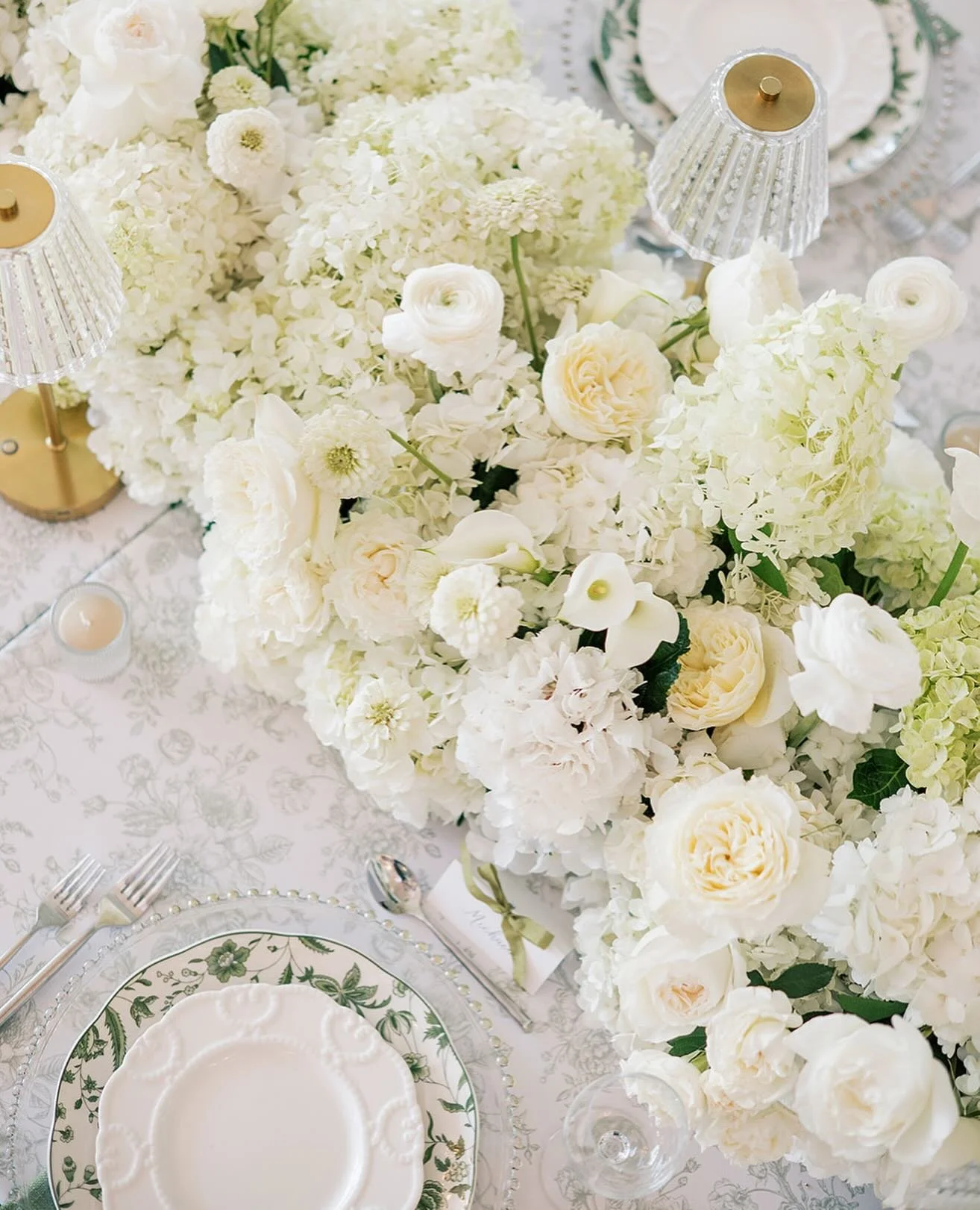 Wrapping up emails, designs, and all the things. Looking forward to a slower few weeks ahead 🤍

photo @lollipopmedia_mn