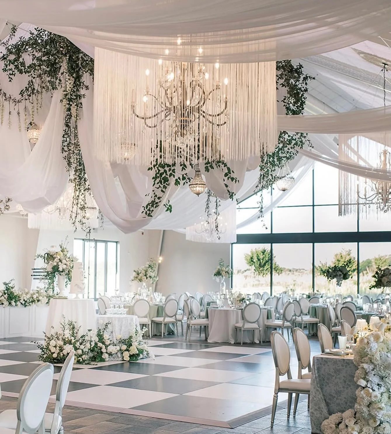 Just wrapped up three beautiful weddings at Edward Anne Estate over the past five weeks (photos coming soon!) It continues to be one of my favorite venues, and we&rsquo;re already looking forward to being back in September for A&amp;E&rsquo;s wedding